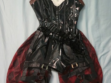 Selling with online payment: Lyney Genshin Impact Cosplay size small (PREOWNED, good condition