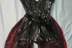 Selling with online payment: Lyney Genshin Impact Cosplay size small (PREOWNED, good condition
