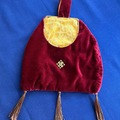 Verkaufen: Edle Gürteltasche aus Samt - Bordoux/Gelb