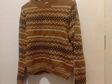 Selling: KATE SYLVESTER SWEATER
