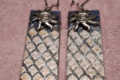Sale retail: Boucles d’oreilles pendantes 