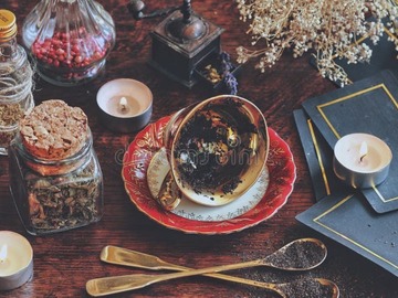 Selling: Tarot Thirstday- Tarot and Tea leaf reading  