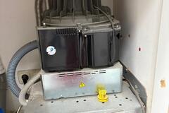 Gebruikte apparatuur: Durr Dental VSA300s Natte afzuiger incl amalgaamafscheider 