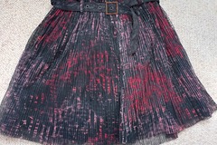 Selling: Cute tulle mini skirt