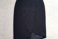 Selling: Black asymmetric hem skirt