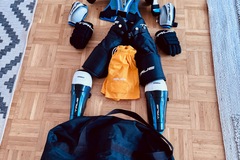 Verkaufen mit Online-Zahlungen: Eishockey Starterset von True und Bauer für Kinder Größe S