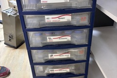Gebruikte apparatuur: Porselein trolley IPS inline van Ivoclar Vivadent