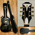 Myydään: Accoustic Guitar w/Hard Case