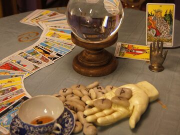Selling:  FULL MOON FATE & FORTUNE LOVE SPELL