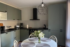 Renting out: KALUSTETTU/FURNISHED:  HUONE/ROOM PARVEKKEELLISESTA 3H+K 