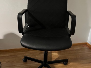 Selling: Reading Chair
