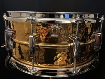 Selling with online payment: Ludwig Hammered Bronze 6.5x14 Snare Drum 
