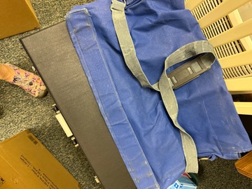 Selling with online payment: Carrying bag for trial lens set