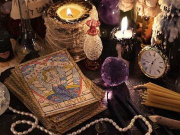 Selling: Bespoke August Full Moon Psychic Revelations & Love Spell Casting