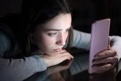 Selling: Messages left on read - Ghosted reading 