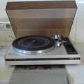 À vendre: Platine vinyle tourne disque vintage a réparer ou pour pièces