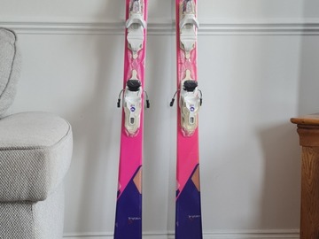 Winter sports: Ski115-Rossignol Temptation 80 168 with XEL SAP110 Bindings (168c