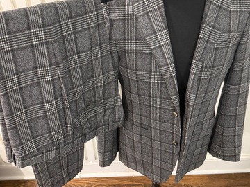 Selling with online payment: VBC Wool Full Suit 38R 
