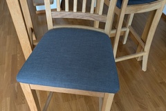 Myydään: Table and two chairs