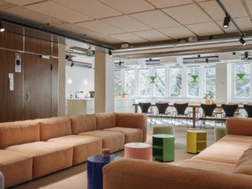 Coworking space: Työpöytä Bulevardilta