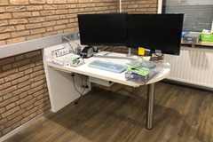 Gebruikte apparatuur: Diverse bureaus