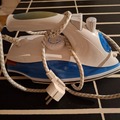 Myydään: Steam iron