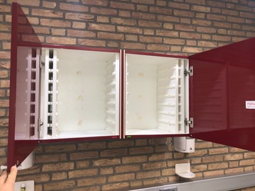 Gebruikte apparatuur: Tray Kasten 2 stuks Basten