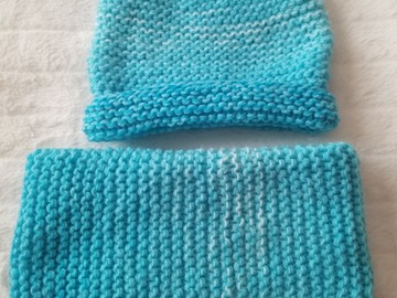 Vente au détail: Bonnet et snood bleu pour adulte 
