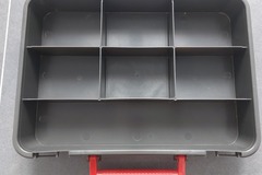À vendre: Mallette avec 7 compartiments 