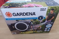À vendre: Dévidoir mural Gardena 
