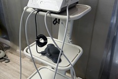 Gebruikte apparatuur: Piezon Master 700 met verrijdbare tafel