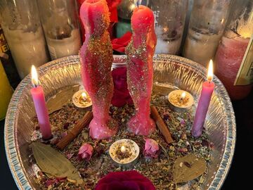 Selling: Love psychic tarot reading.