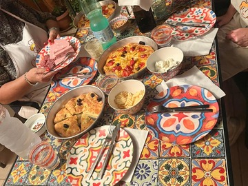 Reserve your space: Aperitivo in terrazza 