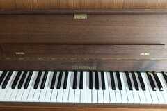 Selling: piano d'etudes Silberman 