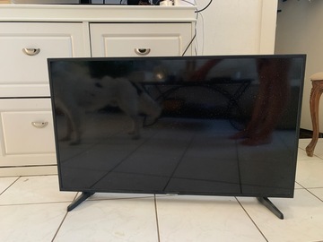 À vendre: Télé à réparer 