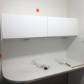 Gebruikte apparatuur: Steri of werkkamer bovenkastjes met verlichting 2 stuks