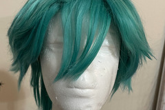 Selling with online payment: Short Teal Wig
