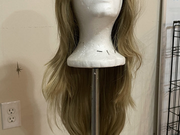 Selling with online payment: Long Dark Blonde Wig