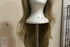Selling with online payment: Long Dark Blonde Wig
