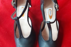 Selling: chaussures de danse de salon Merlet t 37