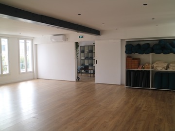 rental per half day (4h): Salle de répétition de 60m² (sans miroirs)