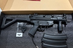 Selling: HK (Elite Force) MP5K
