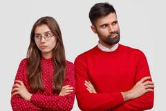 Selling: Someone from your past is being drawn back to you- but why ? 