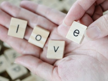 Selling: Helping You Heal Old Wounds and Attract the Love you Deserve