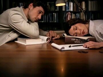 Selling: My ex is trying to approach me! Why???