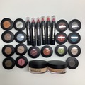 Bulk Lots: Zuliana 100pcs Make Up Bundle 