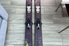 Winter sports: Armada Magic J Skis 190cm with Marker Jester Bindings - Excellent