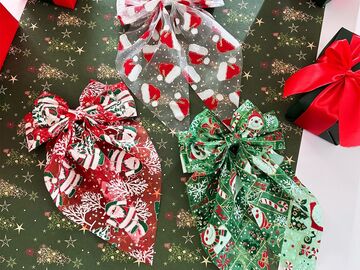 Bulk Lots: 88 pcs Christmas hair accessories, hats, mesh bows, gift headpiec