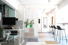 Yhteisöllinen työtila: Kotoisa coworking-tila Herttoniemessä / Cozy coworking space