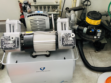 Gebruikte apparatuur: Durr Dental Duo Compressor - Quattro 5452-51